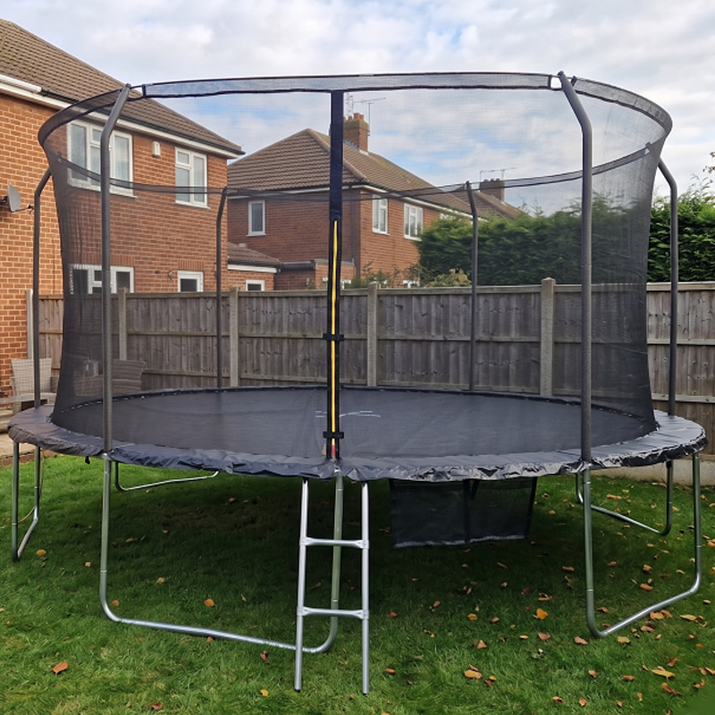 16ft Trampoline & Enclosure Free Shoe Tidy & Ladder – Black